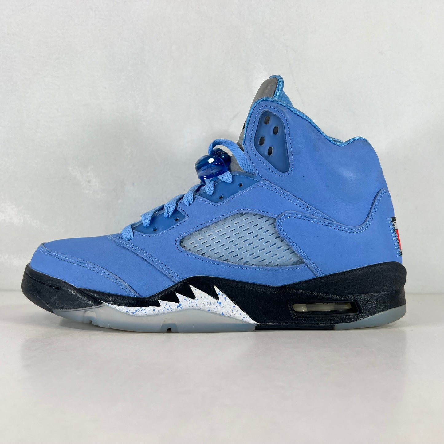 DV1310 401 Jordan 5 Retro UNC University Blue [USED] - 8.5 M (Used2)
