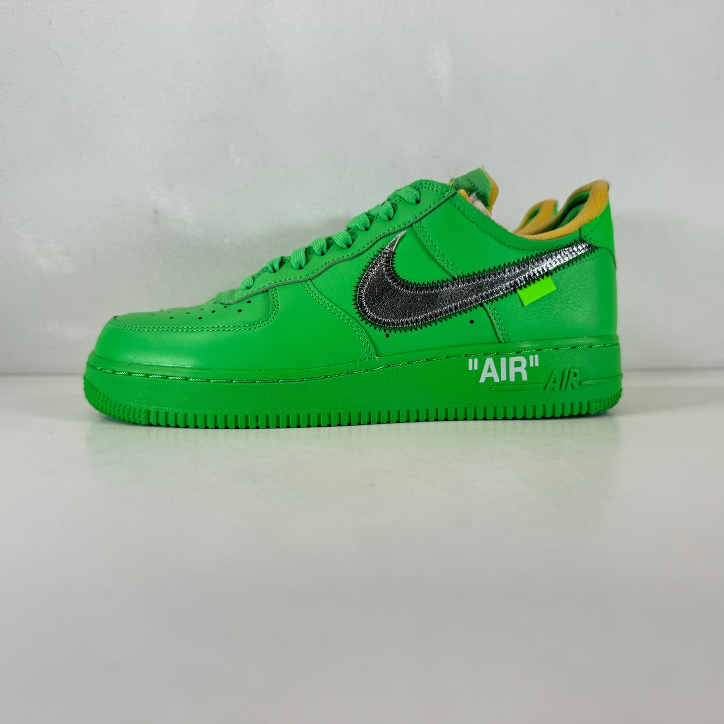 DX1419 300 Air Force Off White Brooklyn [USED] - 8.5 M (Used) (No Box)