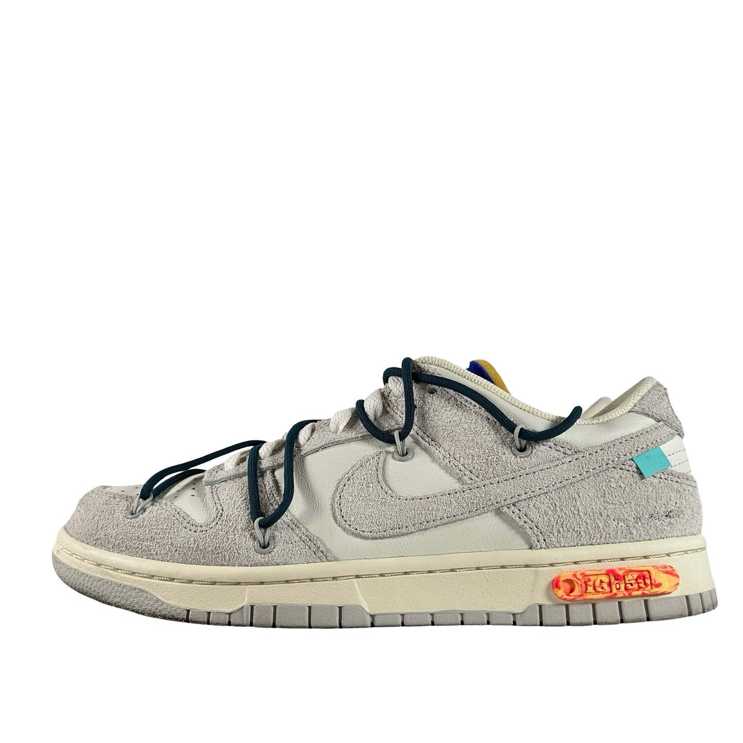 DJ0950 111 Nike Dunk Low Off-White Lot 16 [USED] - 9 M (Used)