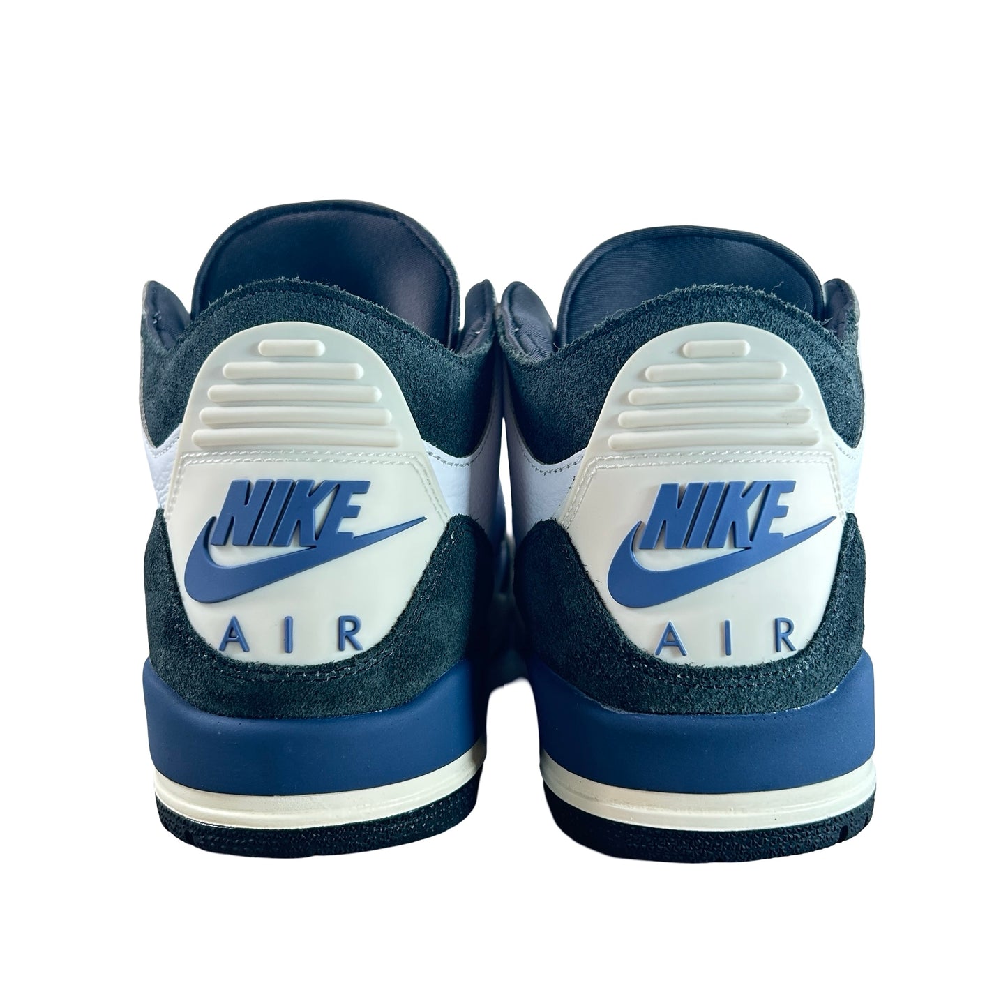 HV8571 100 Jordan 3 Retro OG SP A Ma Maniére Diffused Blue [USED] - 10.5 M (Used)