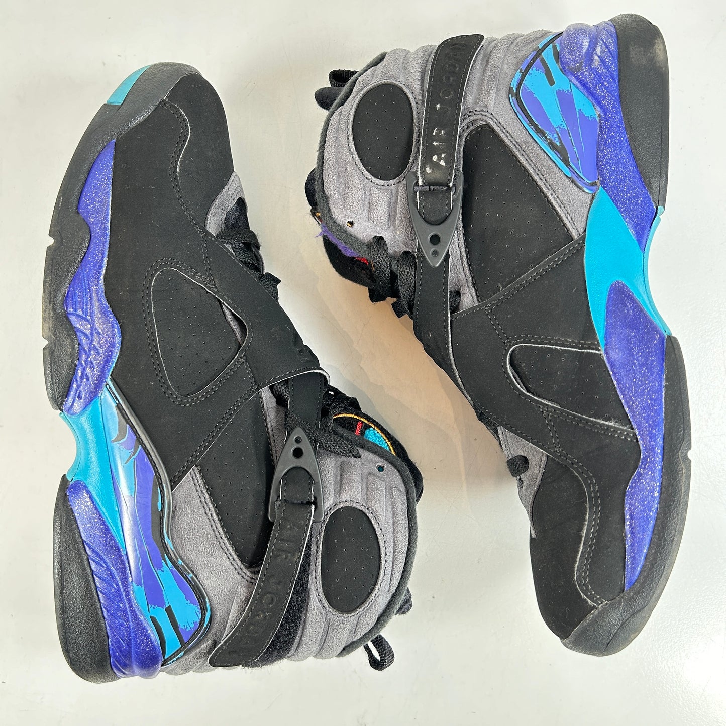 305381 025 Jordan 8 Retro Aqua (2015) [USED] - 8.5 M (Used)