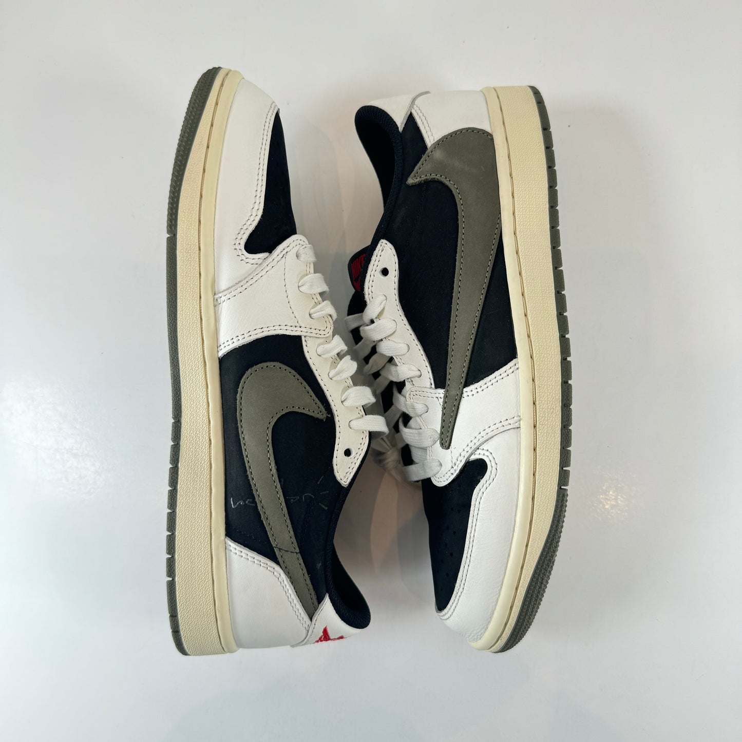 DZ4137 106 Jordan 1 Retro Low OG SP Travis Scott Olive (W) [USED] - 10 W (Used) (No Box)