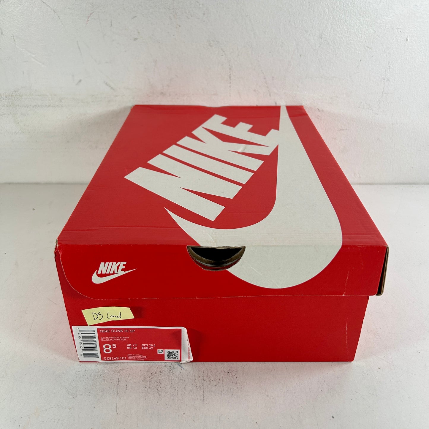 CZ8149 101 Dunk High Pure Platinum [CONDITIONAL] - 8.5 M (Yellowing midsole)