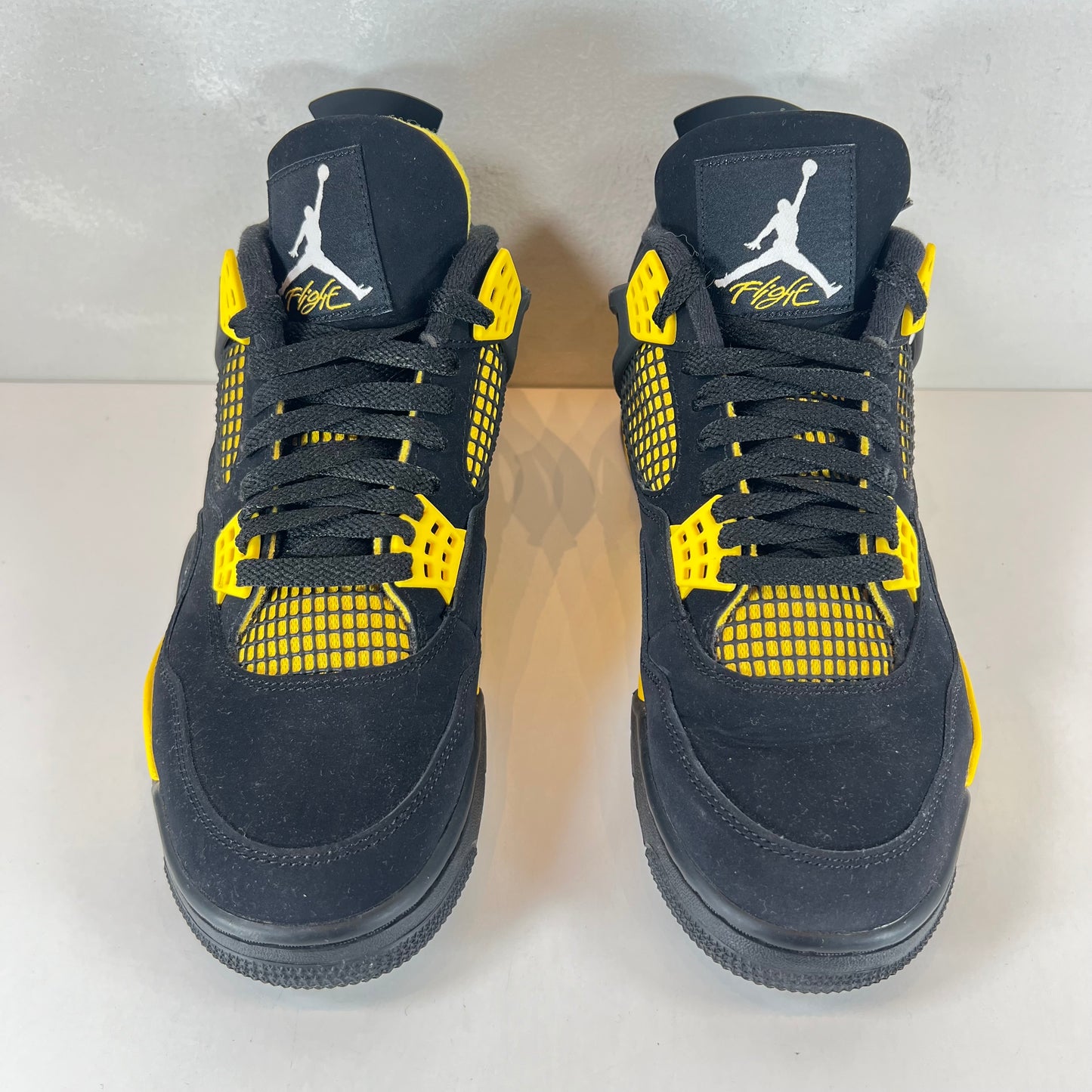 DH6927 017 Jordan 4 Retro Thunder [USED] - 9.5 M (Used3)