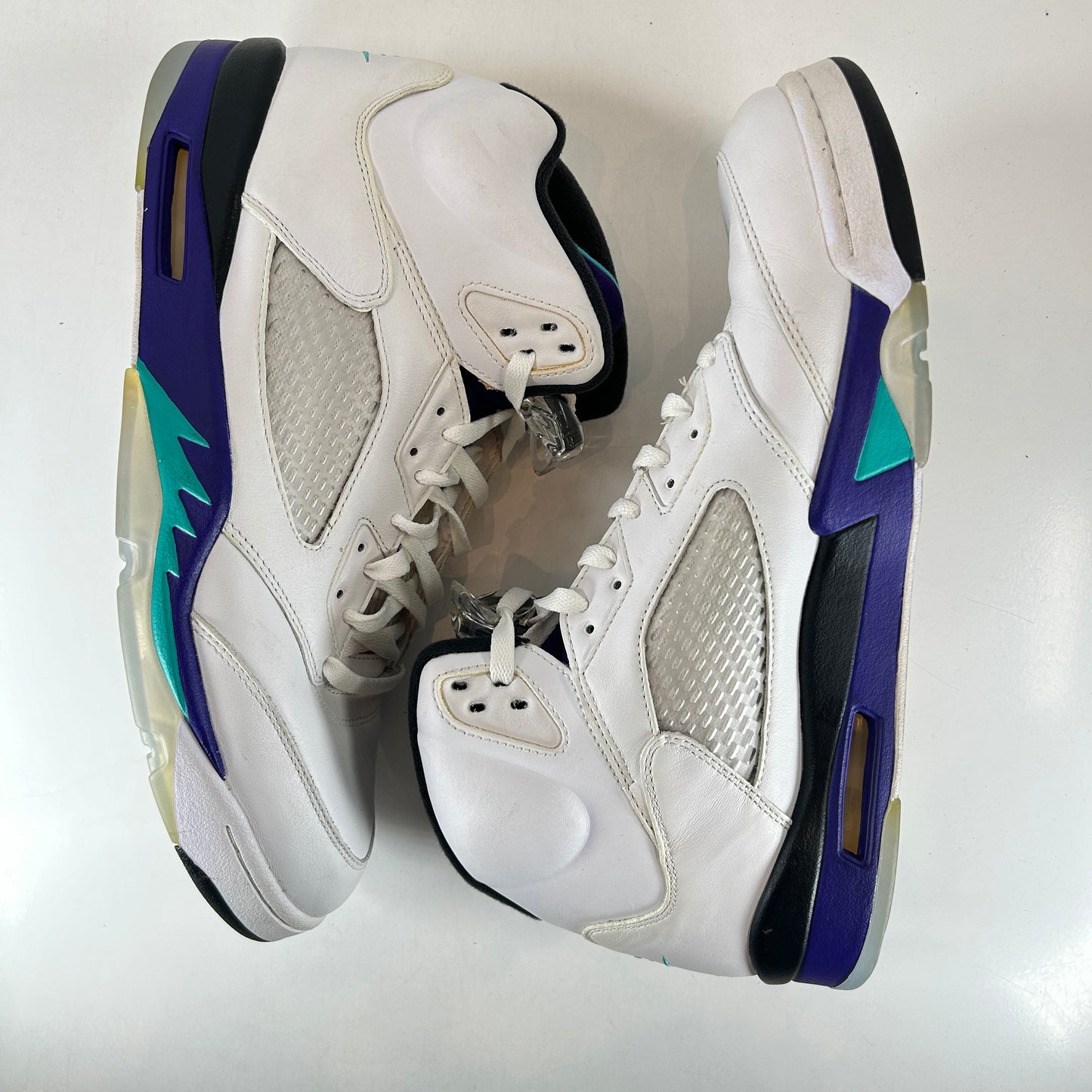 AV3919 135 Jordan 5 Retro Grape Fresh Prince [USED] - 14 M (Used) (No Box)