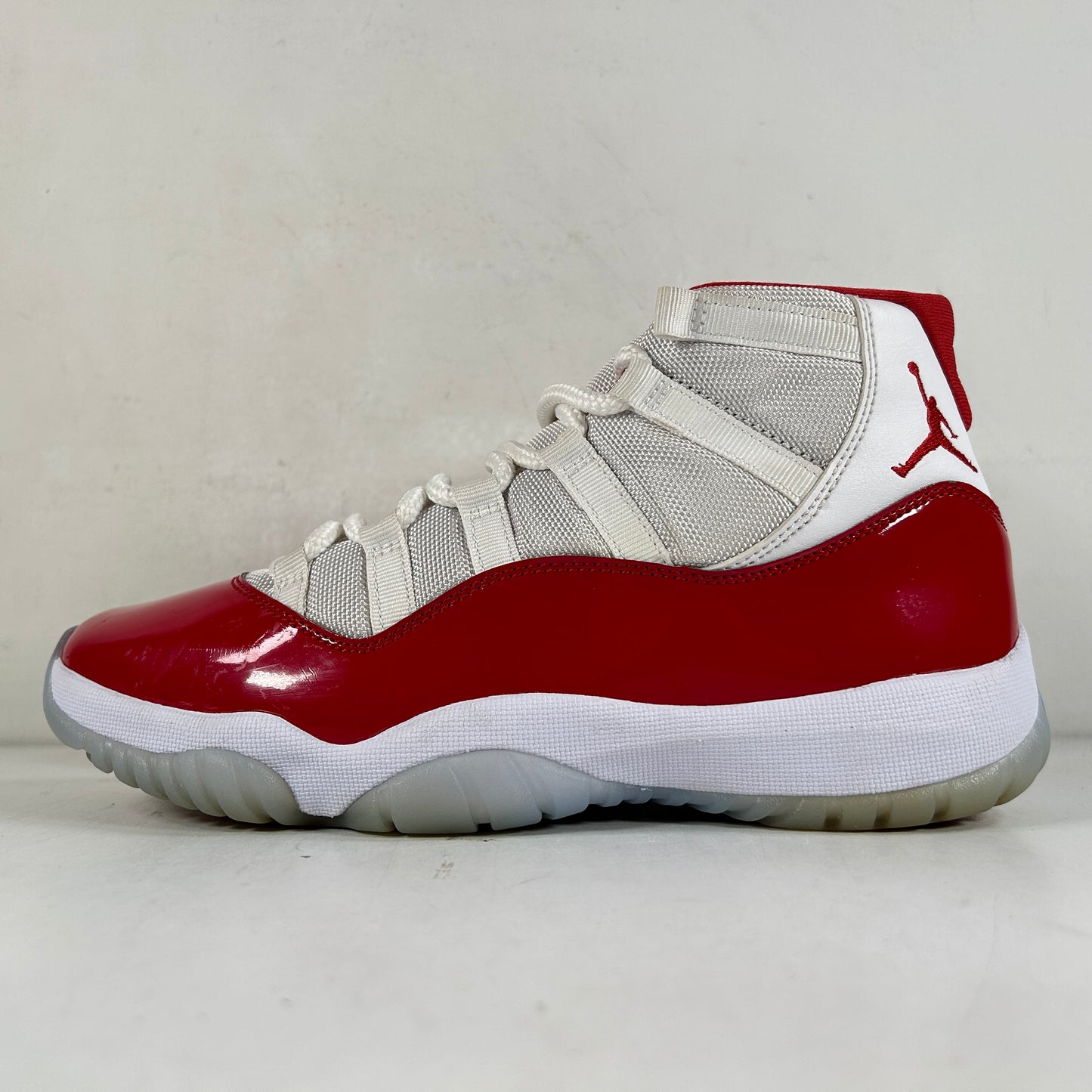 CT8012 116 Jordan 11 Retro Cherry (2022) [USED] - 8 M (Used3)