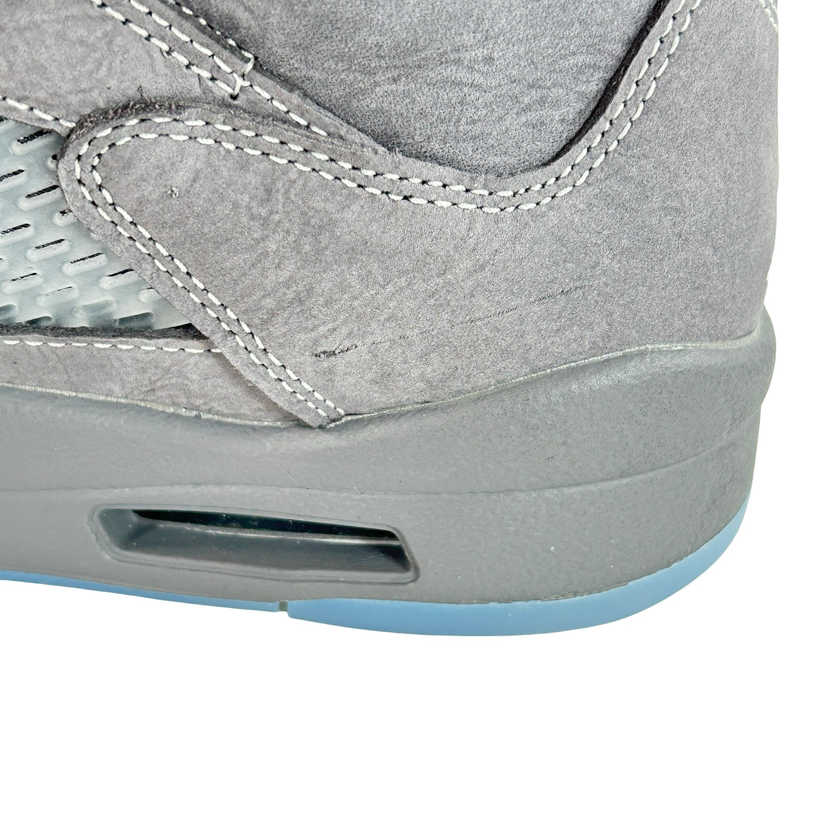 DD0587 002 Jordan 5 Retro Wolf Grey (2026) - 7.5 M (Scuff)