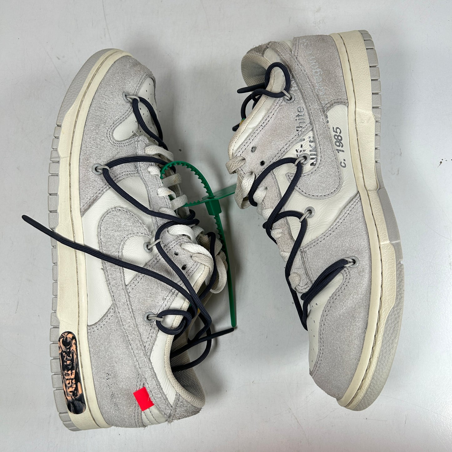 DJ0950 115 Nike Dunk Low Off-White Lot 20 [USED] - 11 M (Used)