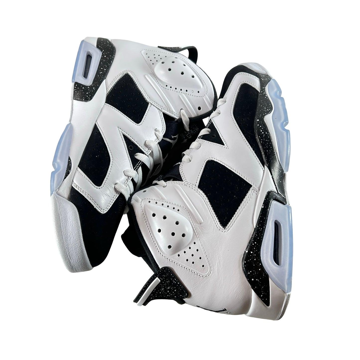 CT8529 108 Air Jordan 6 Retro Oreo (2026) [USED] - 11 M (Used)