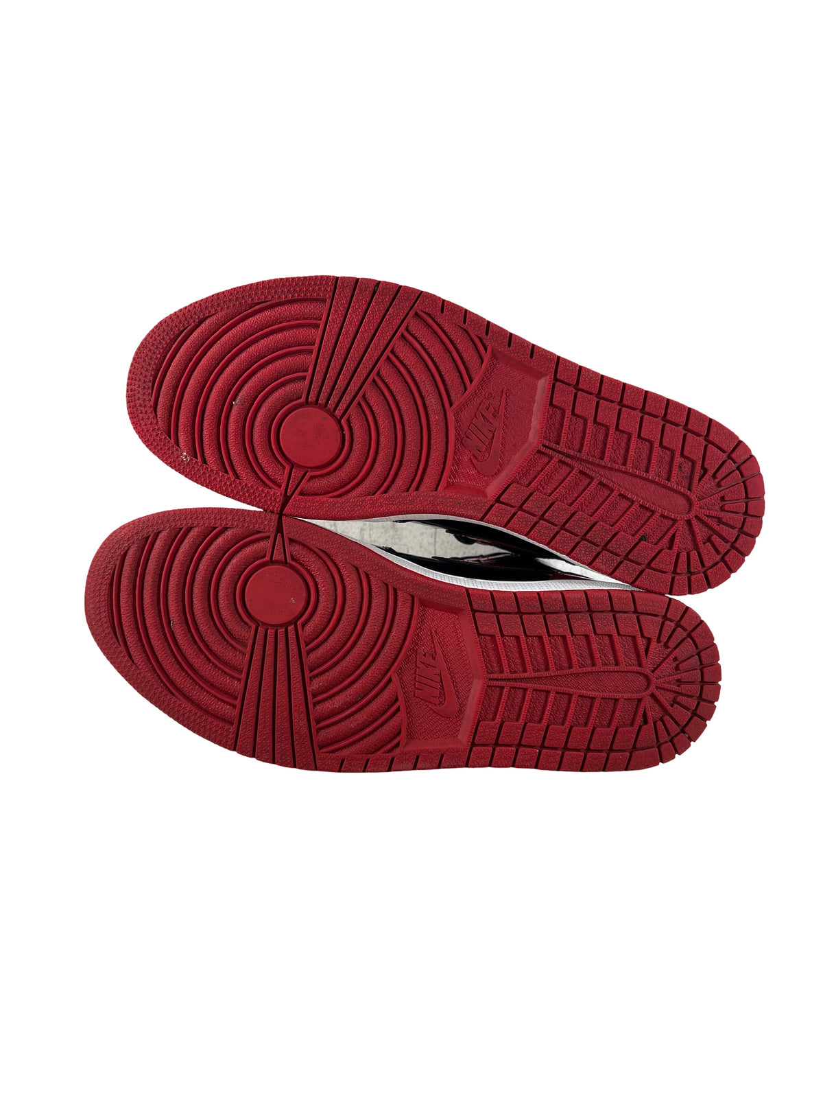 555088 063 Jordan 1 Retro High OG Patent Bred [USED] - 9.5 M (Used13)
