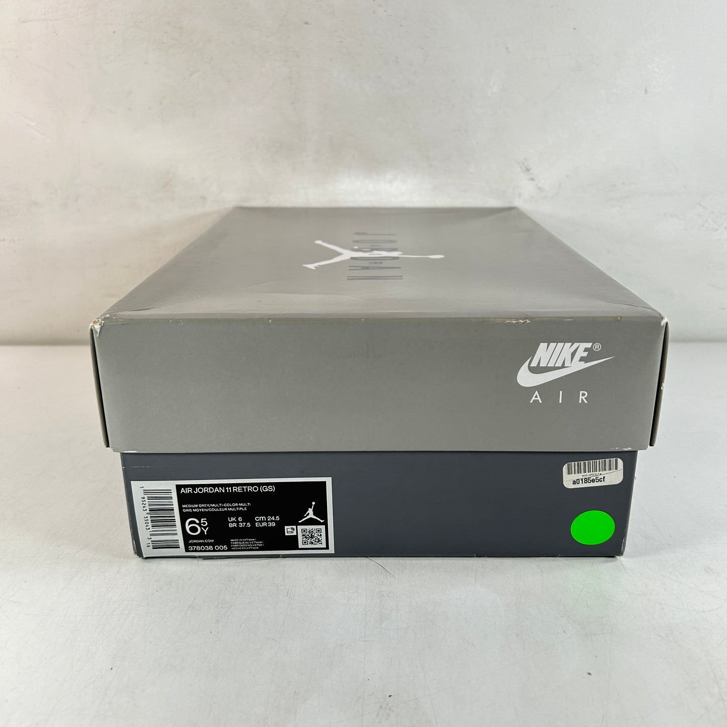 378038 005 Jordan 11 Cool Grey (2021) GS [USED] - 6.5 Y (Used)