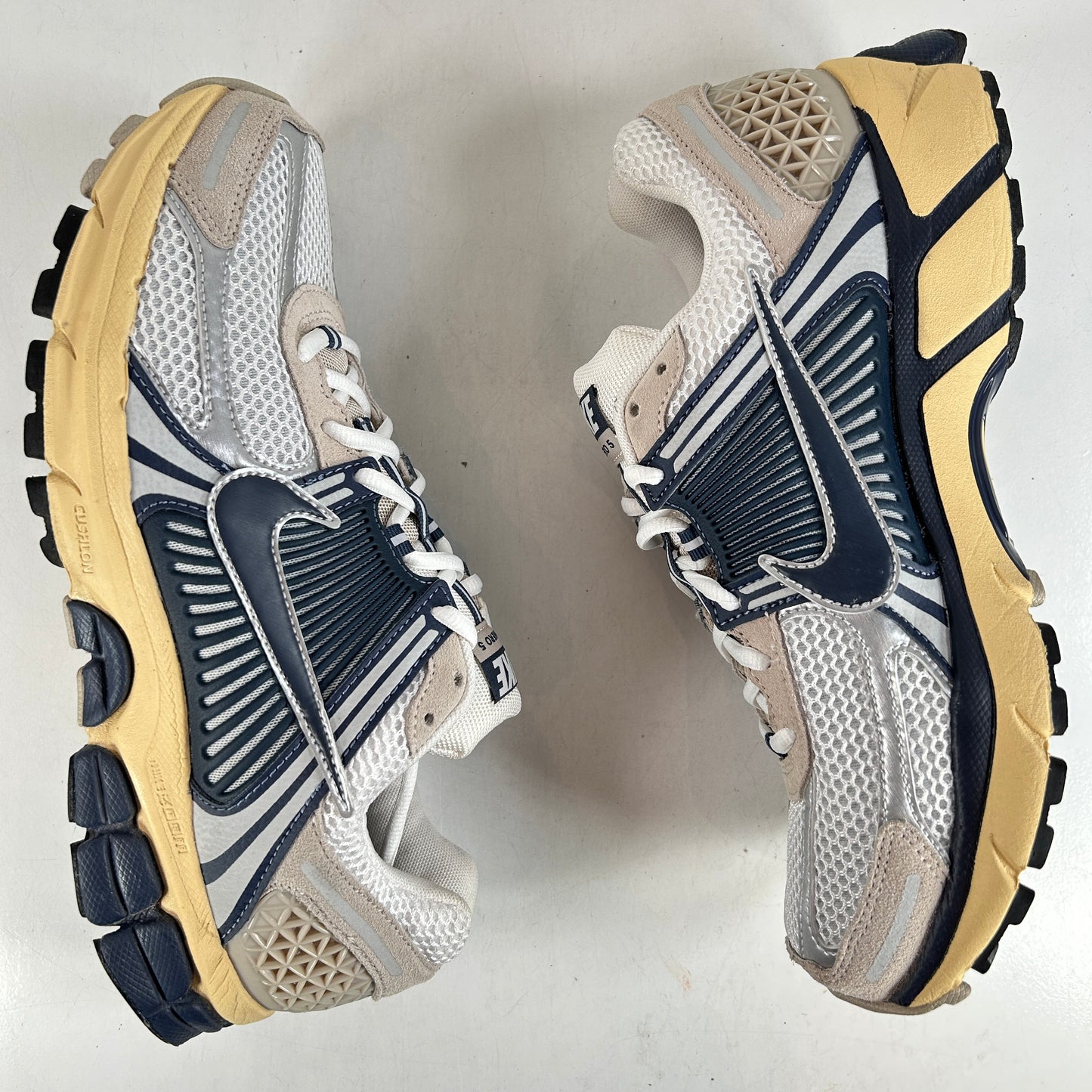 HF4259 100 Nike Zoom Vomero 5 Thunder Blue Cream [USED] - 10 M (Used) (No Box)
