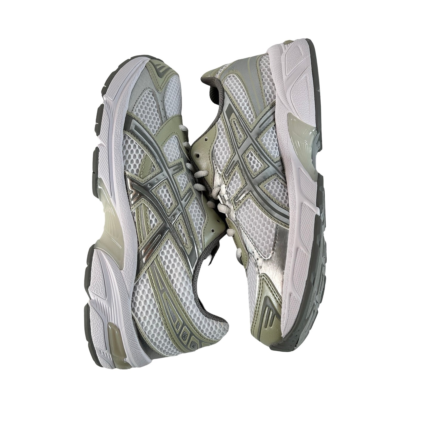 1202A164 124 ASICS Gel-1130 White Dried Leaf Green (Women's) [USED] - 6 M / 7.5 W