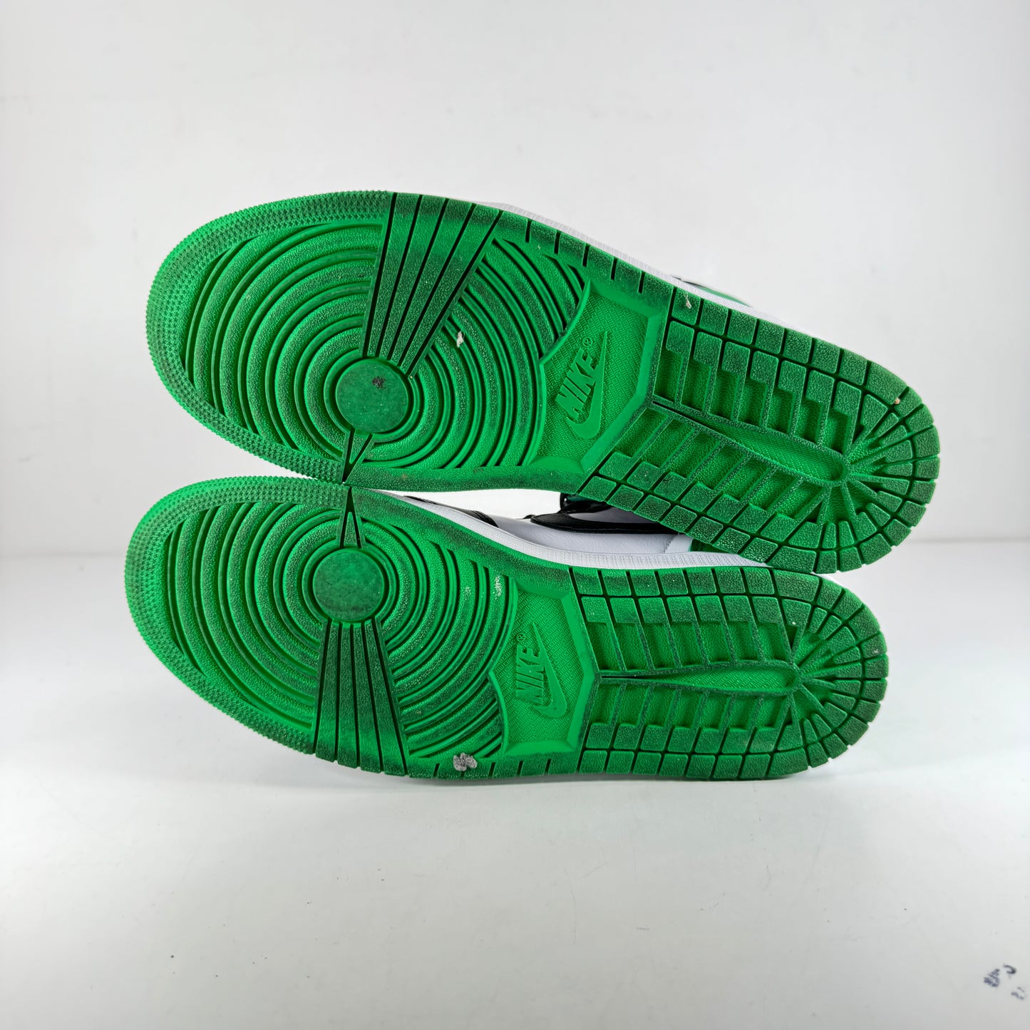 DZ5485 031 Jordan 1 Retro High OG Lucky Green [USED] - 10 M (Used)
