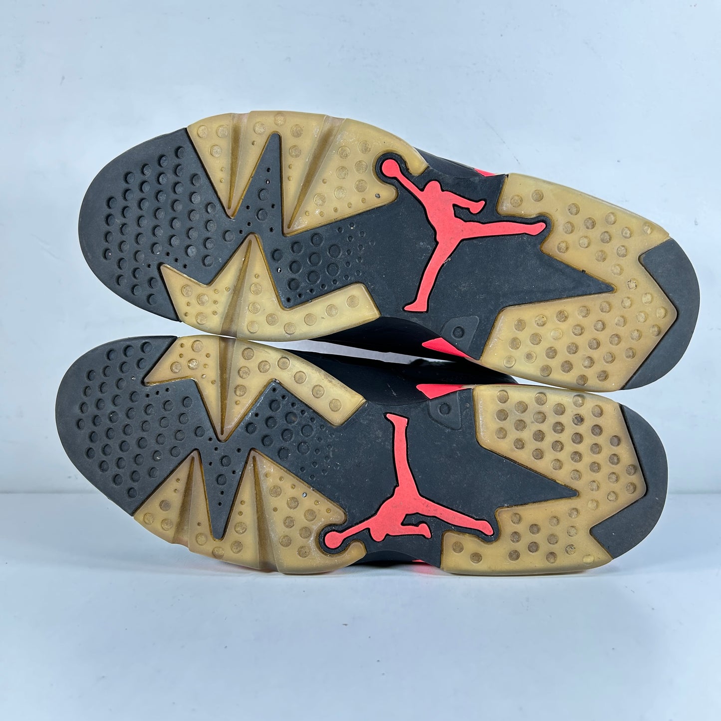 384664 023 Jordan 6 Retro Infrared Black (2014) - 12 M (Used2)