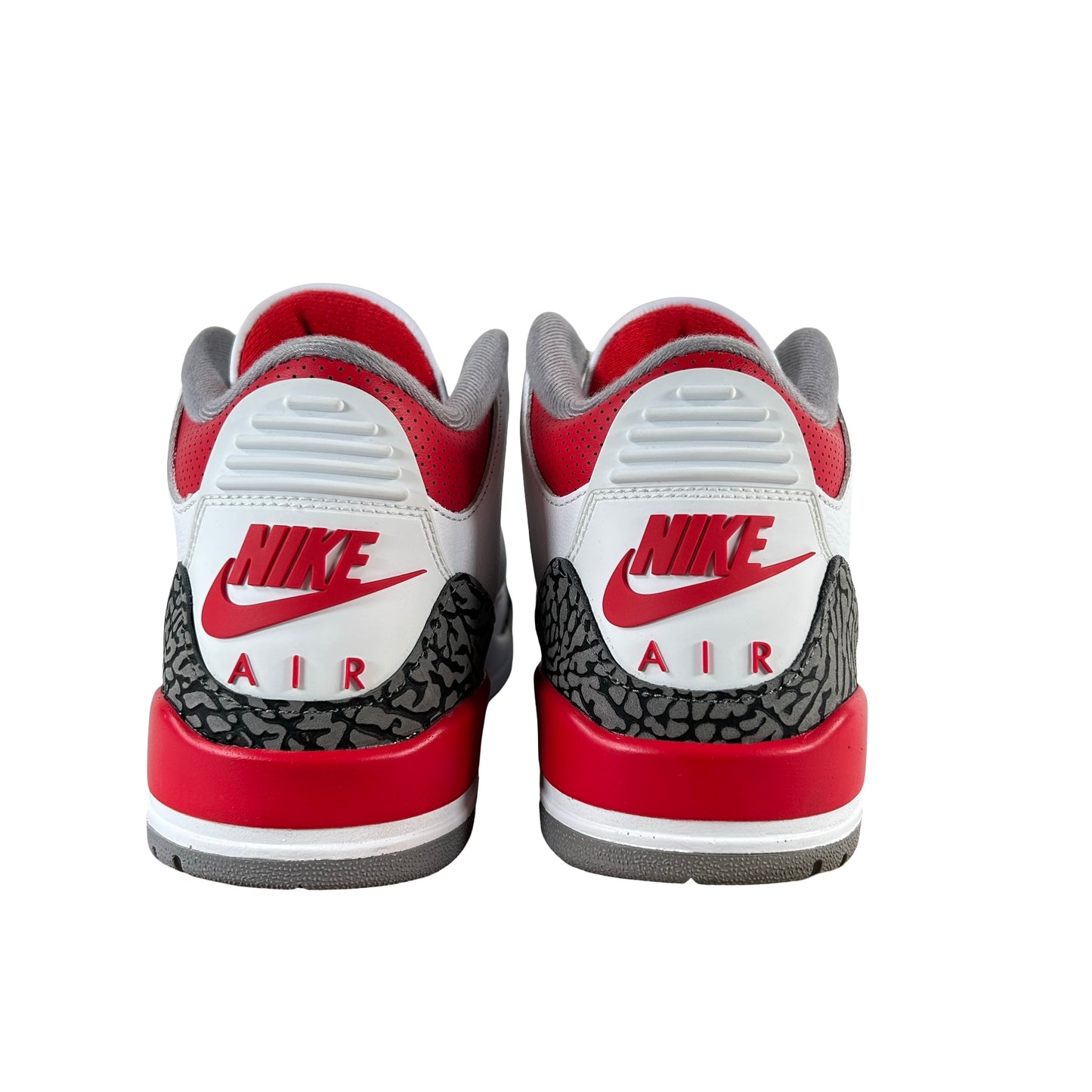 DN3707 160 Jordan 3 Retro Rojo fuego (2022)