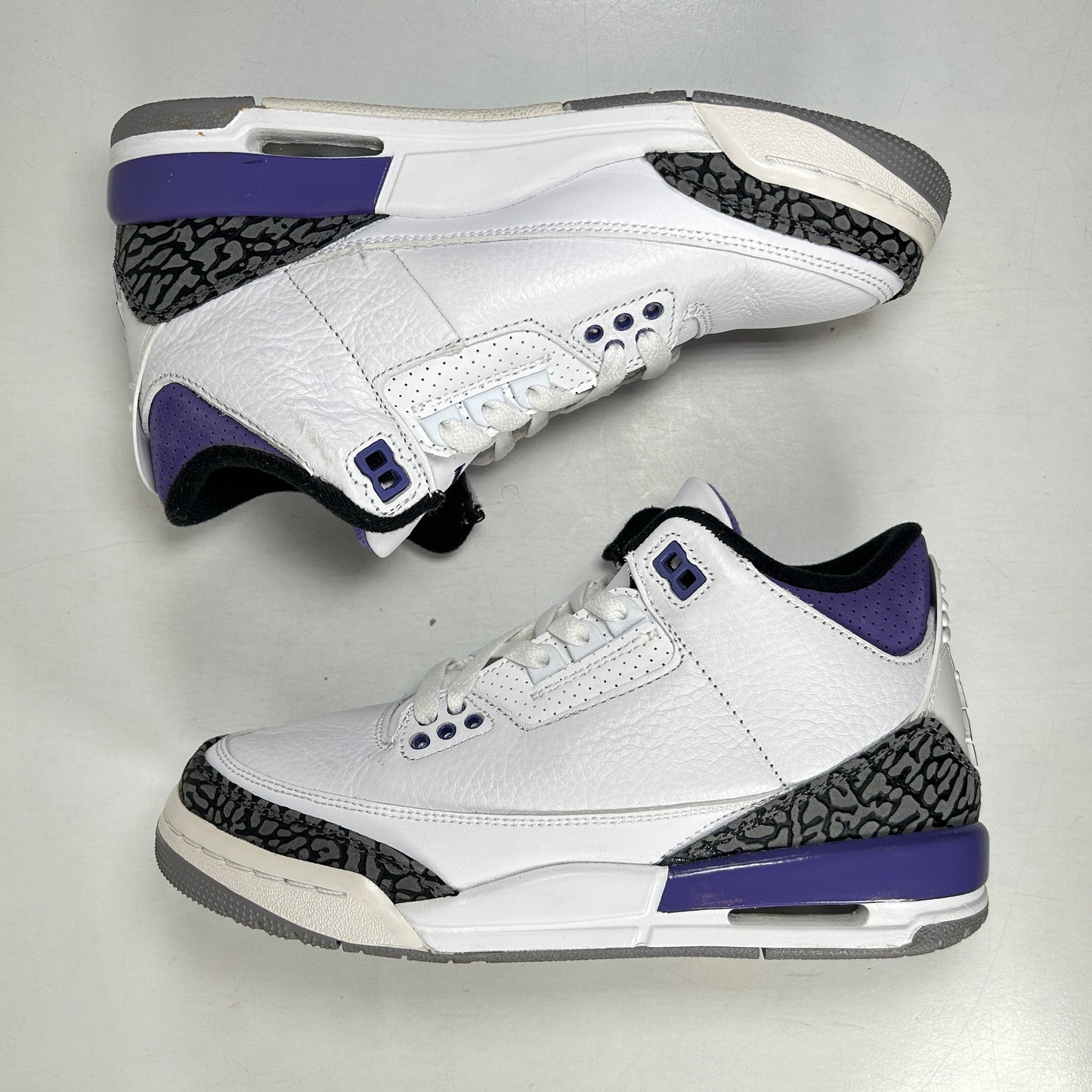 DM0967 105 Jordan 3 Retro Dark Iris (GS) [USED] - 5.5 Y (Used2)