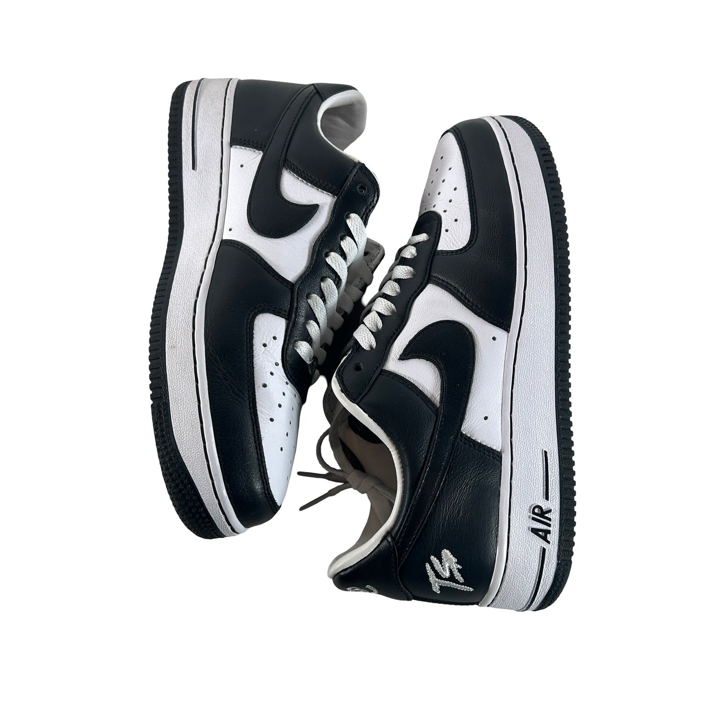 FJ5756 100 Nike Air Force 1 Low QS Terror Squad Blackout [USED] - 8.5 M (Used4) (No Box4)