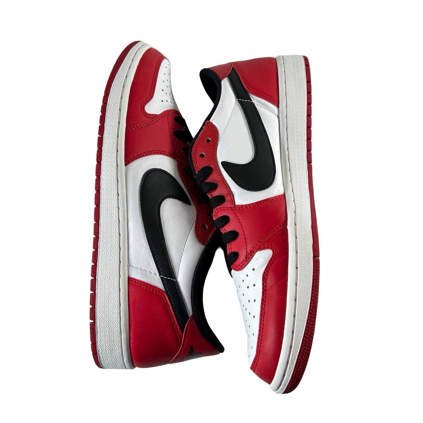 705329 600 Jordan 1 Retro Bajo Chicago (2016)