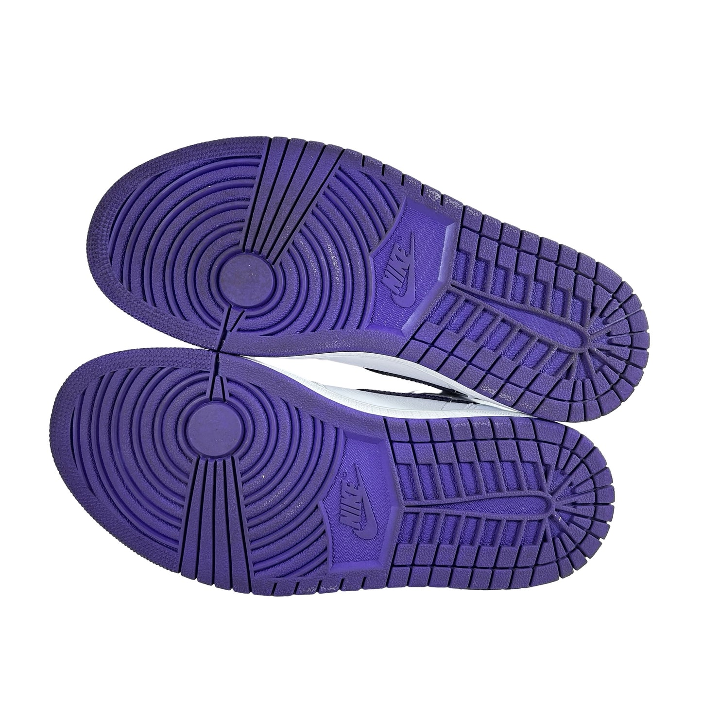 CD0461 151 Wmns Jordan 1 Retro High Court Purple [USED] - 7 W (Used)