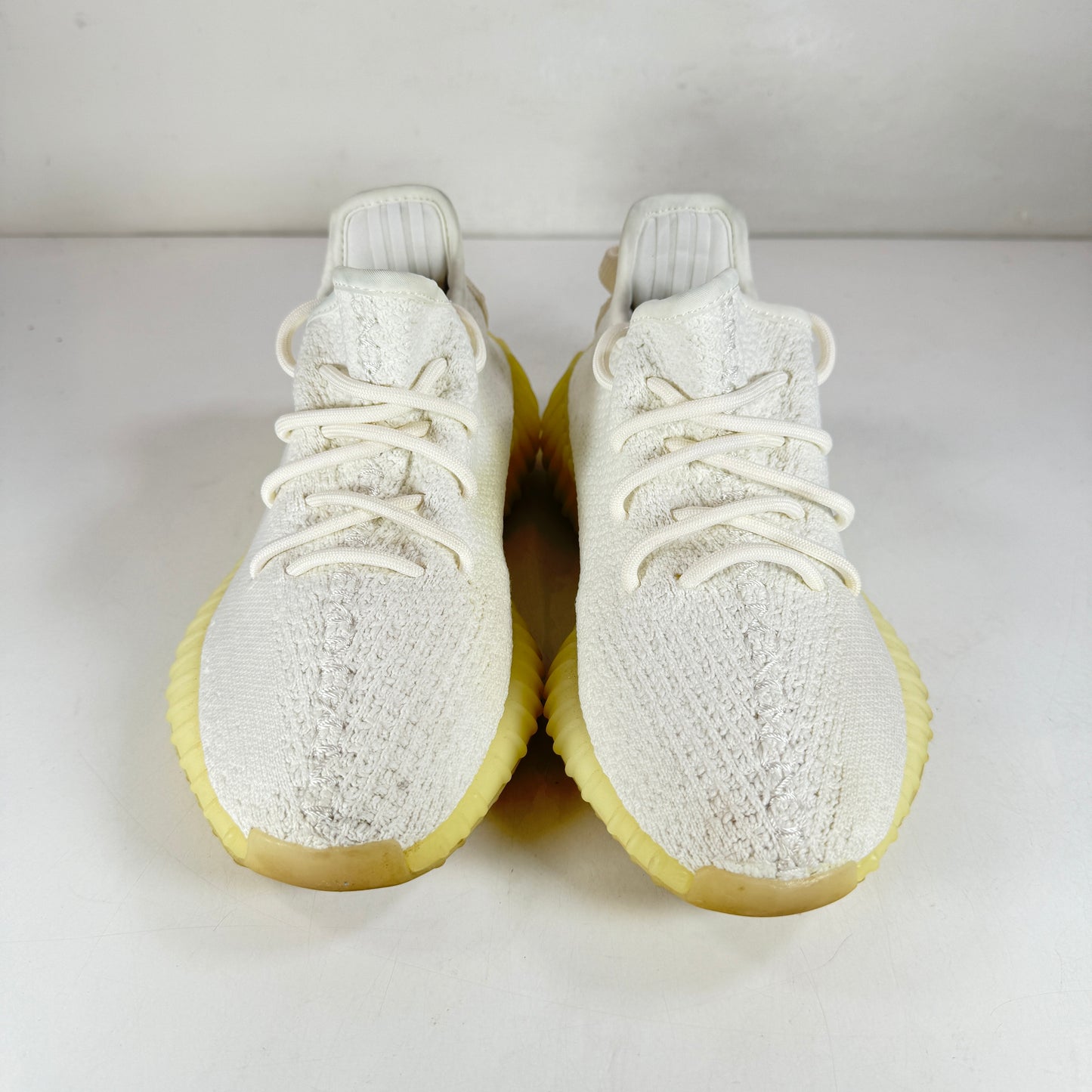 CP9366 Yeezy 350 V2 Crema Blanco