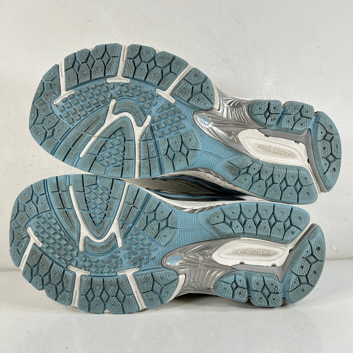 GC1906EW New Balance 1906R SIlver Metallic Chrome Blue (GS) [USED] - 6 Y (Used)