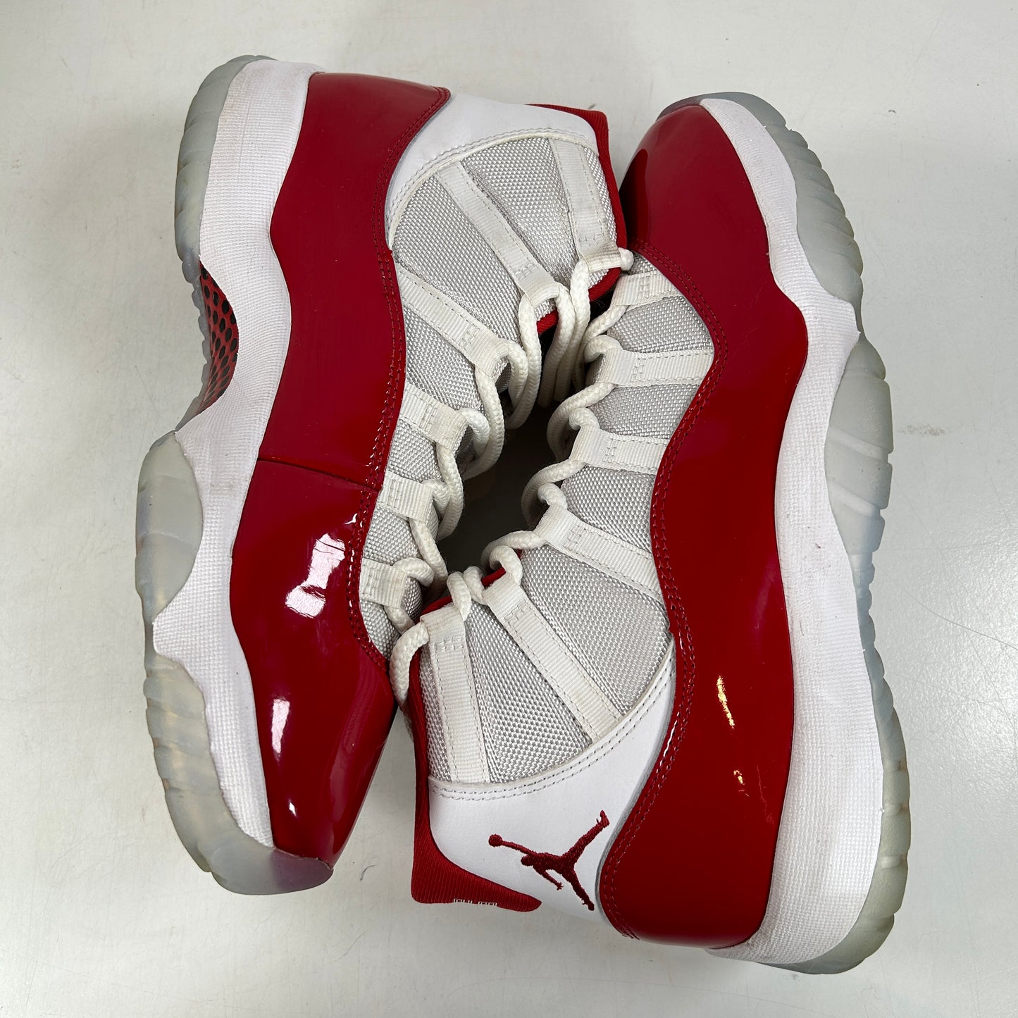 CT8012 116 Jordan 11 Retro Cherry (2022) [USED] - 9.5 M (Used4)