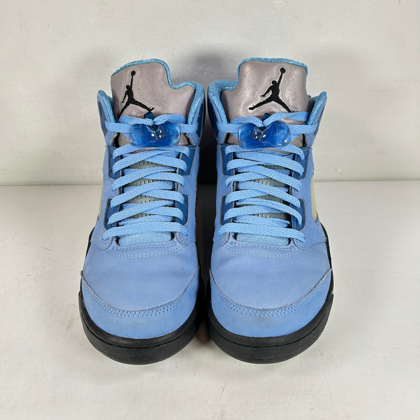 DV1310 401 Jordan 5 Retro UNC University Blue [USED] - 8 M (Used)
