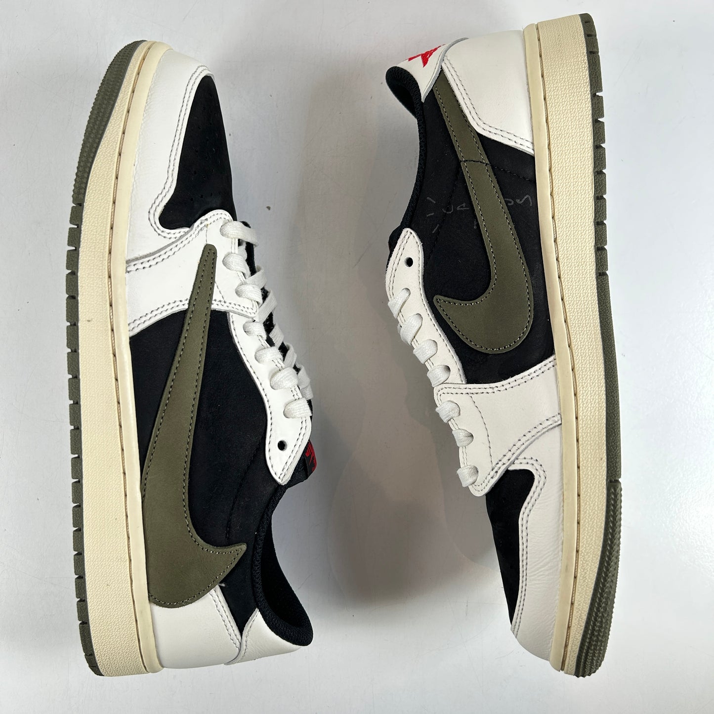 DZ4137 106 Jordan 1 Retro Low OG SP Travis Scott Olive (W) [USED] - 11 W (Used3)