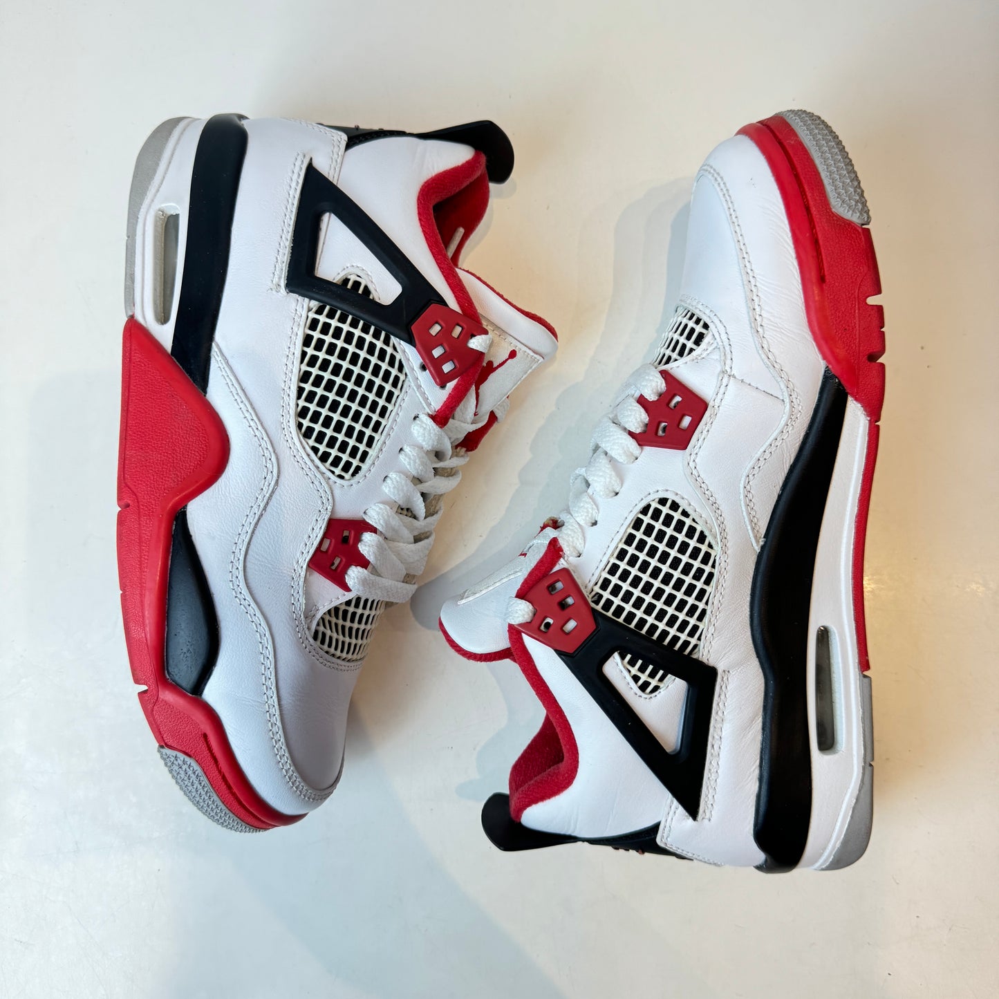 408452 160 Jordan 4 Retro Fire Red (2020) (GS) [USED] - 5 Y (Used) (No Box)