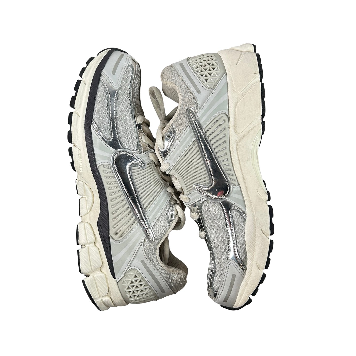 FD0884 025 Nike Zoom Vomero 5 Photon Dust Metallic Silver W [USED] - 12 W (Used)