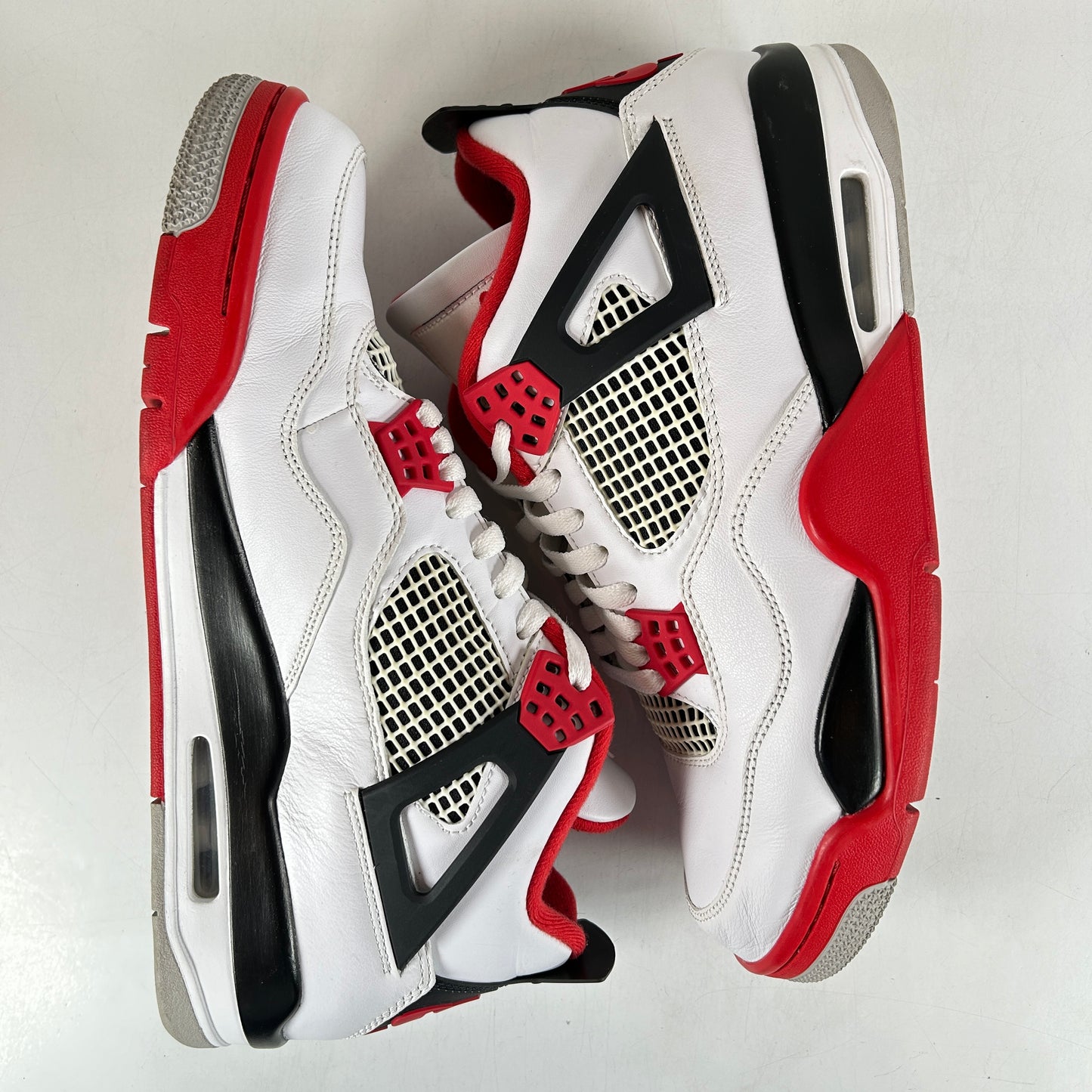 DC7770 160 Jordan 4 Retro Rojo Fuego (2020)