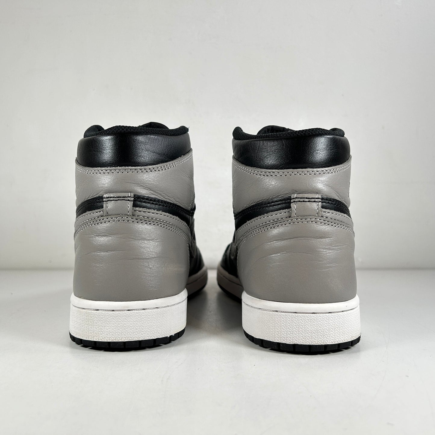 555088 013 Jordan 1 Shadow (2018) [USED] - 8.5 M (Used2)