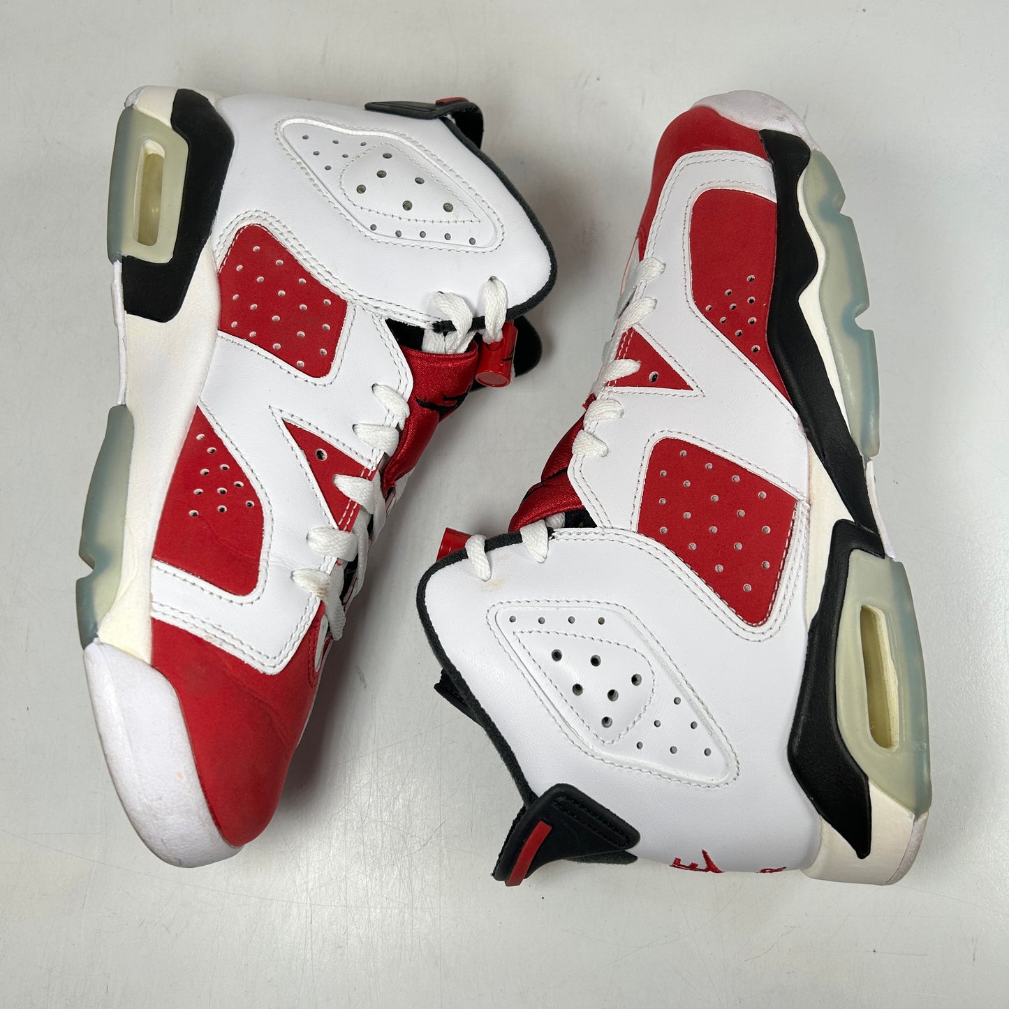 384665 106 Jordan 6 Retro Carmine (2021) (GS) [USED] - 6 Y (Used) (Replace Box3)