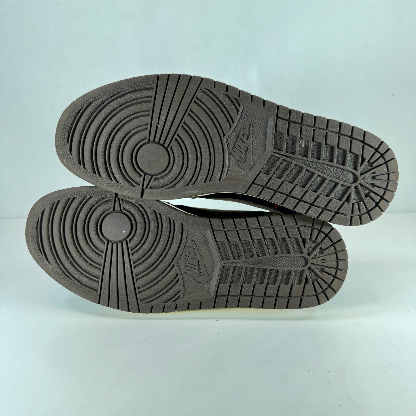 CQ4277 001 Jordan 1 Low Travis Scott Mocha [USED] - 11 M (Used2) (No Box2)