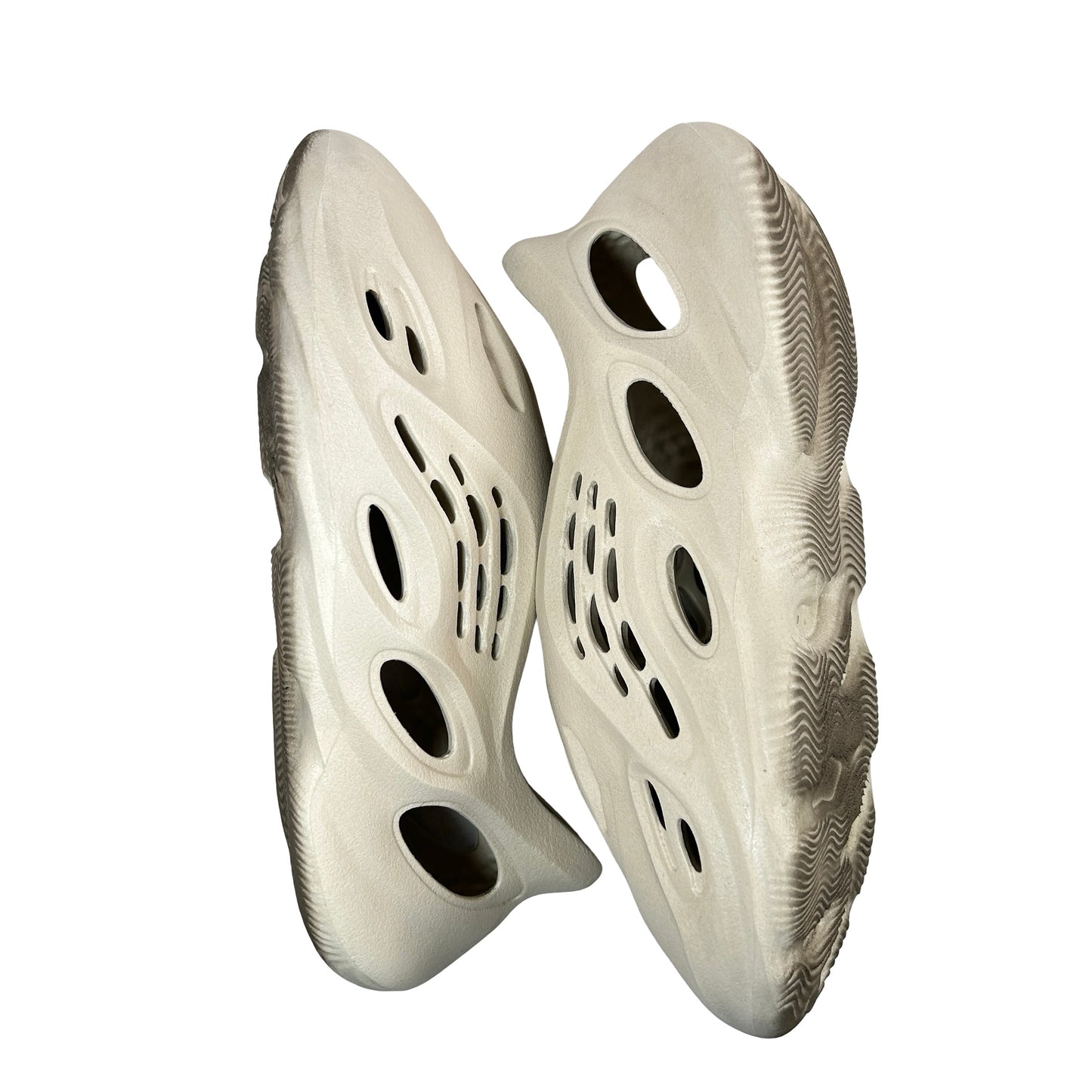 FY4567 adidas Yeezy Foam RNNR Sand [USED] - 8 M (Used)