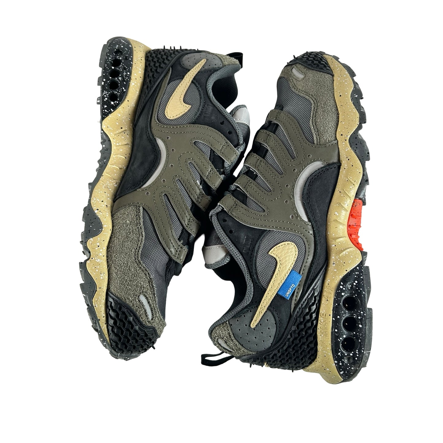 FN7546 300 Undefeated x Air Terra Humara 'Cargo Khaki' [USED] - 7.5 M (Used2)