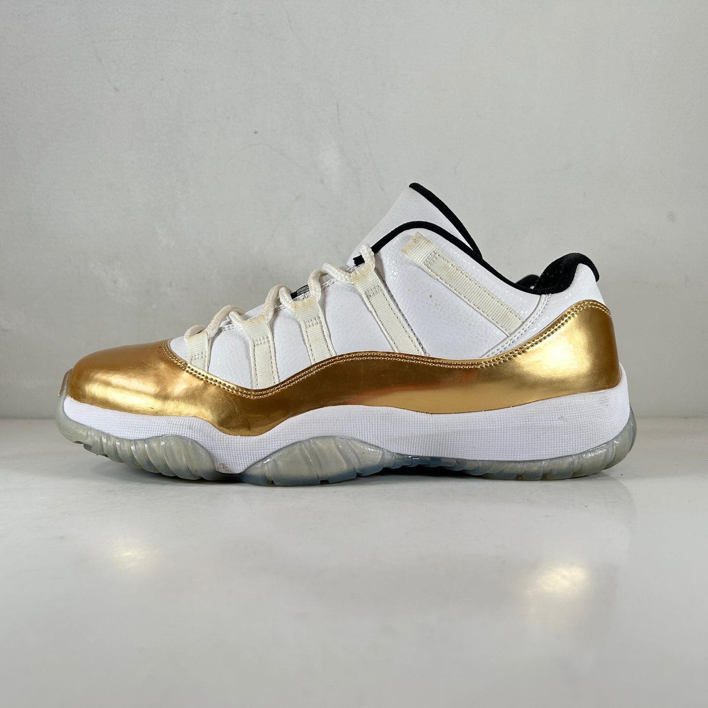 528895 103 Jordan 11 Retro Low Closing Ceremony [USED] - 10 M (Used) (No Box)