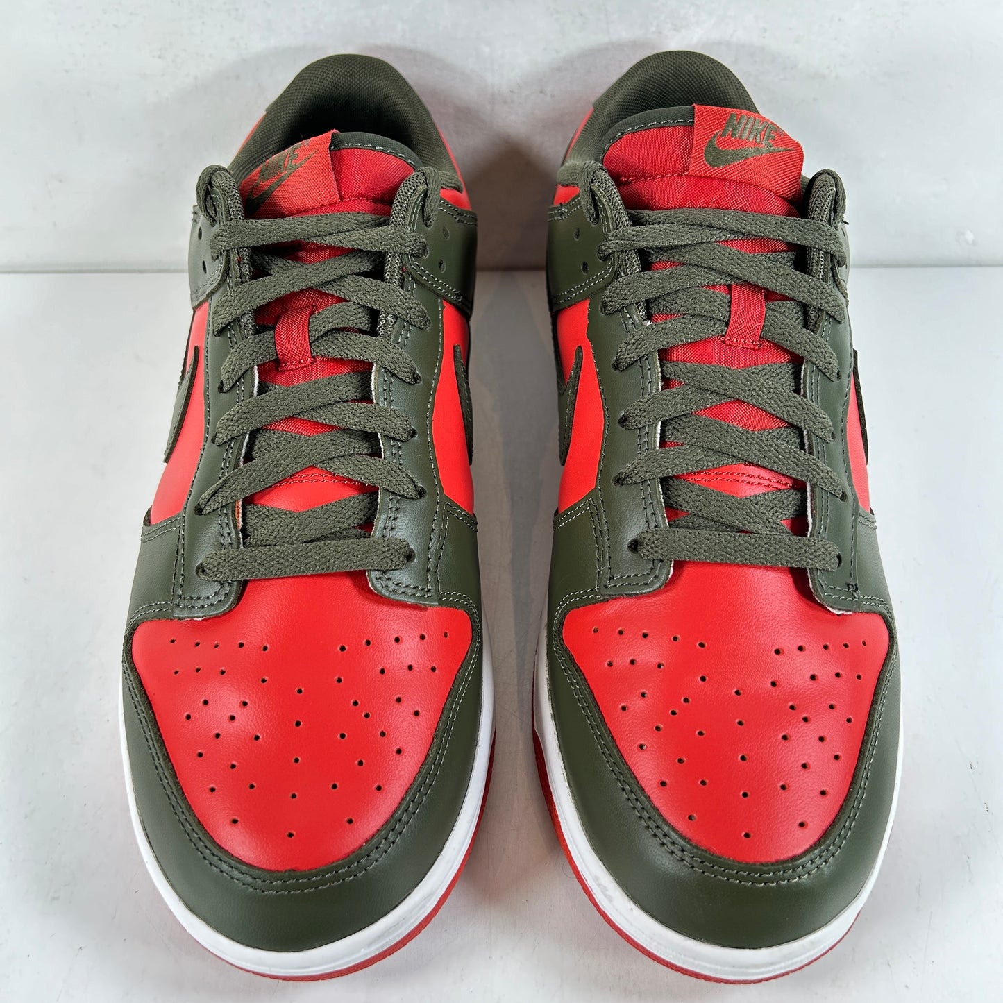 DV0833 600 Nike Dunk Low Mystic Red Cargo Khaki [USED] - 11 M (Used)