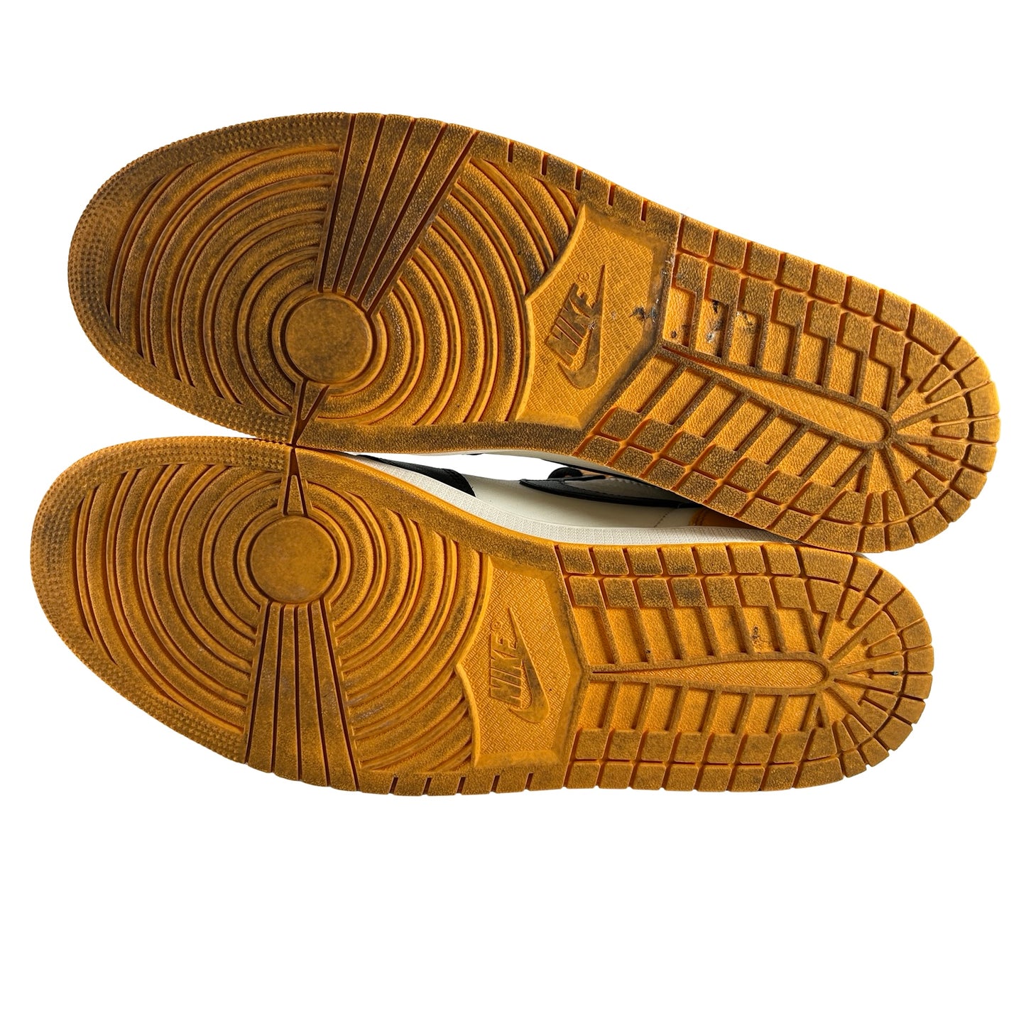 555088 711 Jordan 1 Retro High OG Yellow Toe [USED] - 14 M (Used)