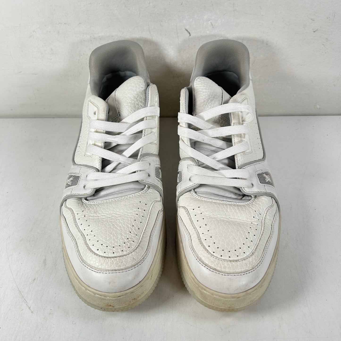 1A9G53 Louis Vuitton LV Trainer White - LV 8 (Used) (No Box)