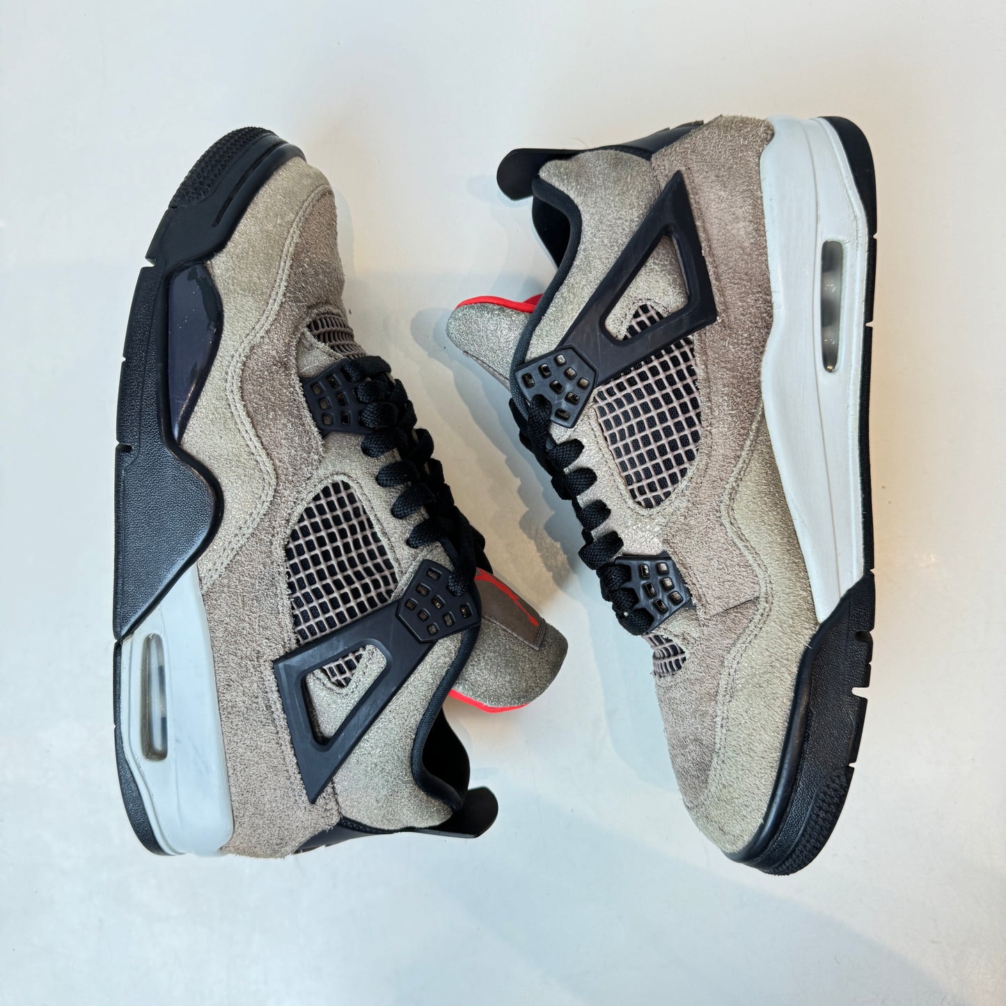 DB0732 200 Jordan 4 Taupe Haze [USED] - 8 M (Used) (No Box)