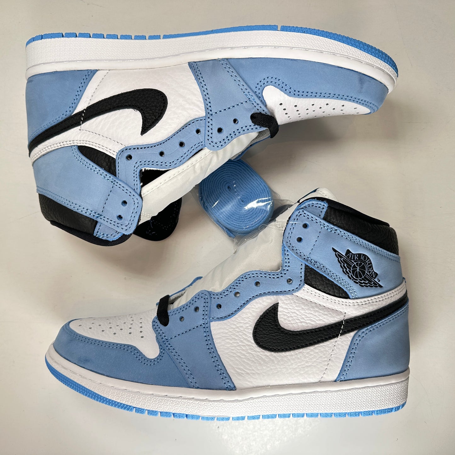 555088 134 Jordan 1 University Blue [CONDITIONAL] - 8 M (Mark on Toe Boxes)