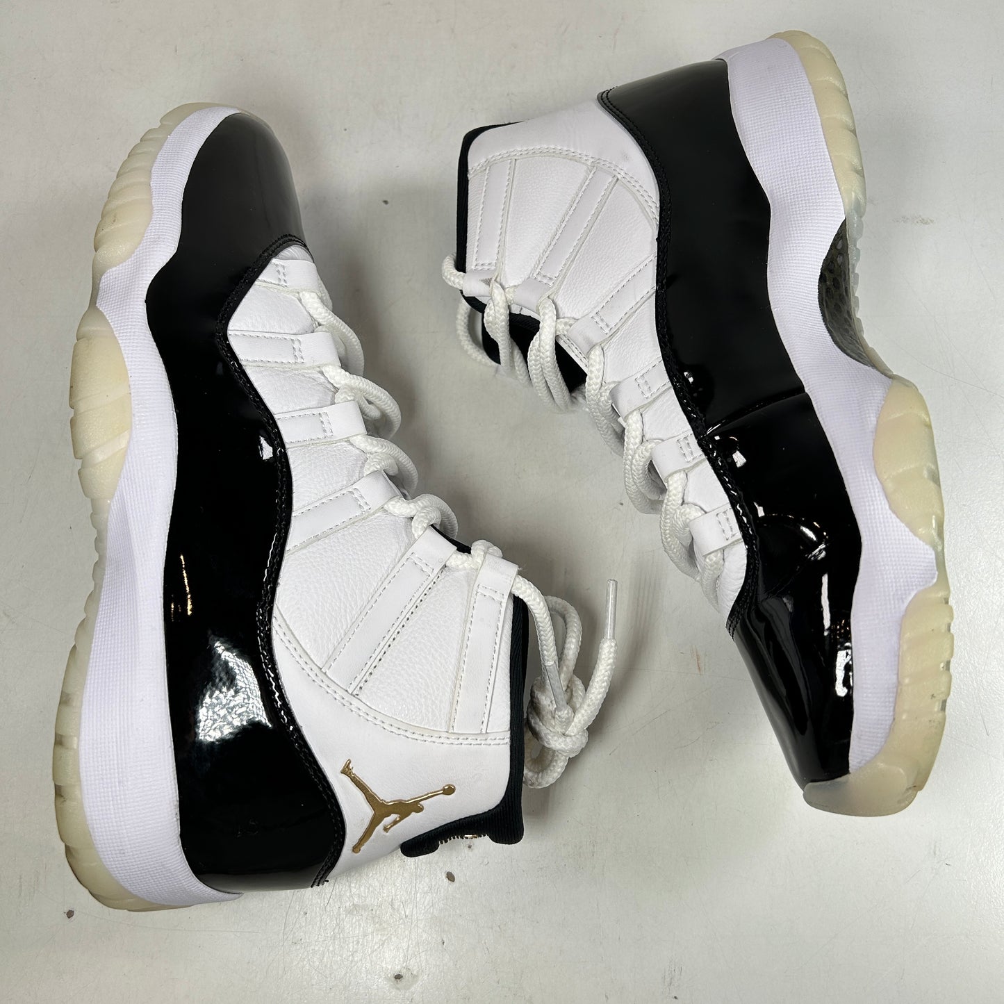 CT8012 170 Jordan 11 Retro DMP Defining Moments (2023) [USED] - 9.5 M (Used) (No Box2)