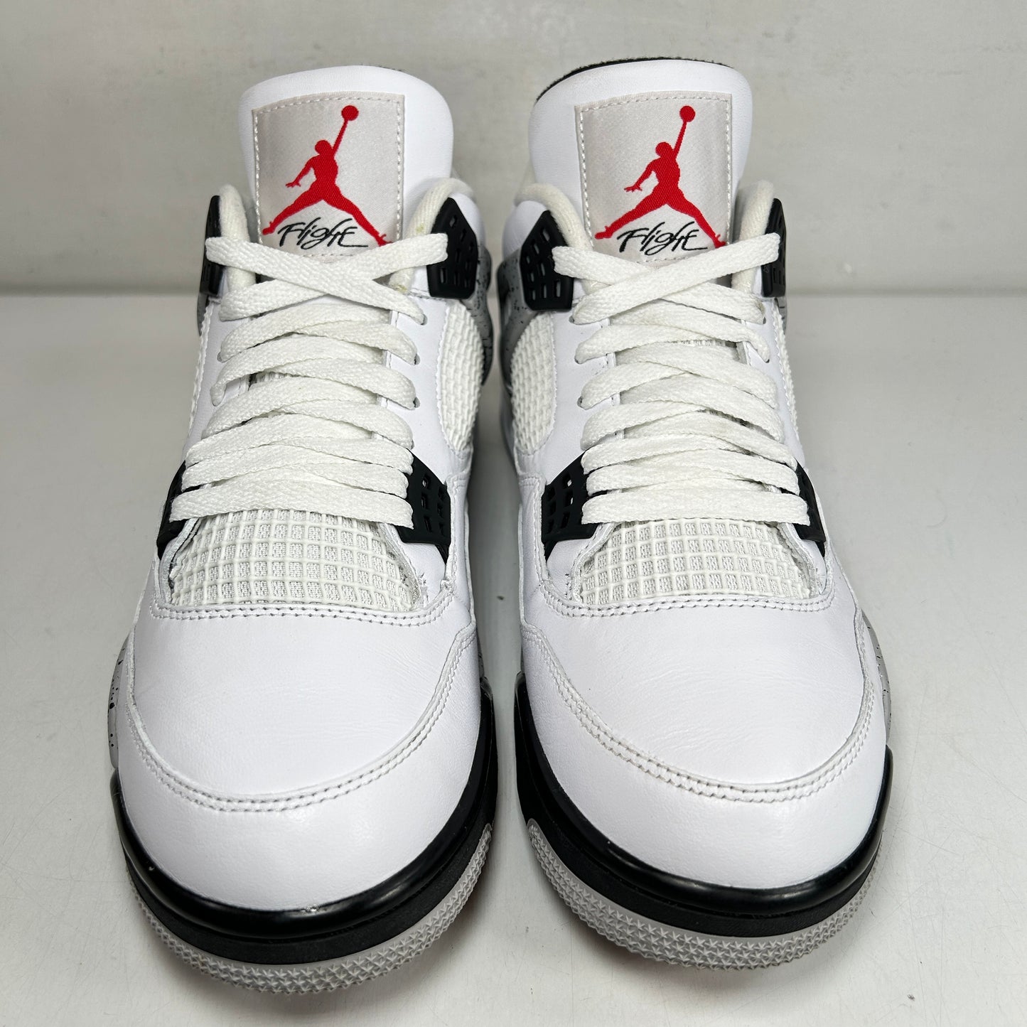 840606 192 Jordan 4 White Cement [USED] - 10.5 M (Used2)