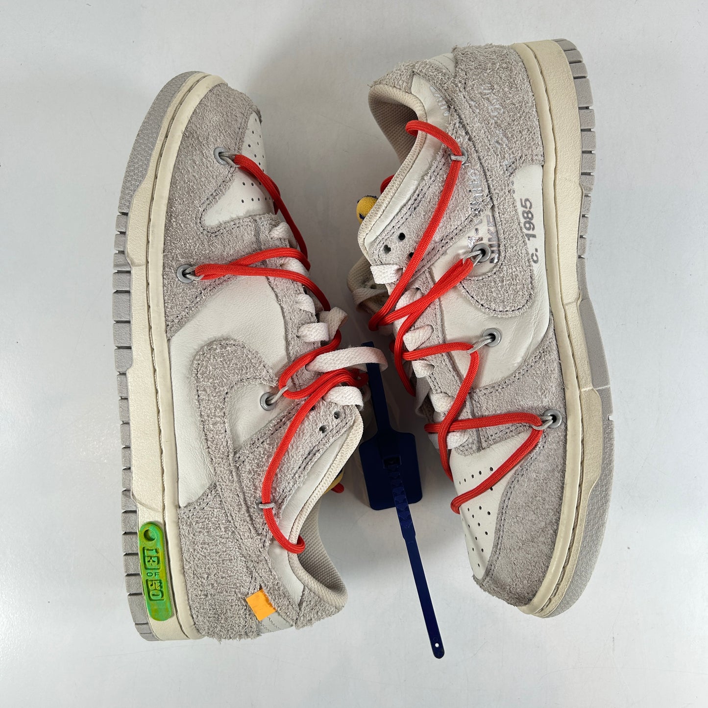 DJ0950 110 Nike Dunk Low Blanco roto Lote 13