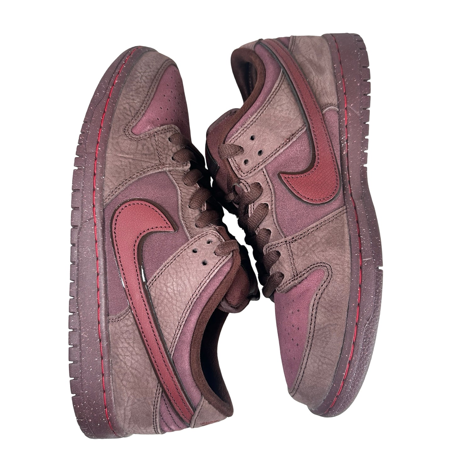 FN0619 600 Nike SB Dunk Low “City of Love” [USED] - 10.5 M (Used)
