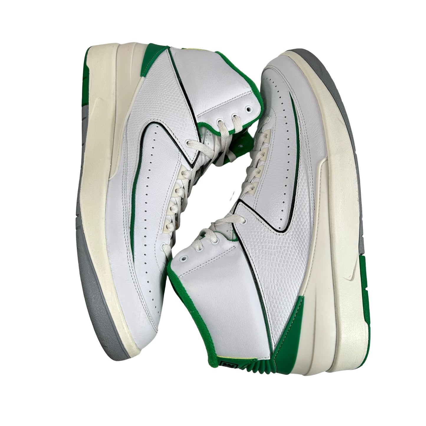 DR8884 103 Jordan 2 Retro Lucky Green - 13 M (Used2)