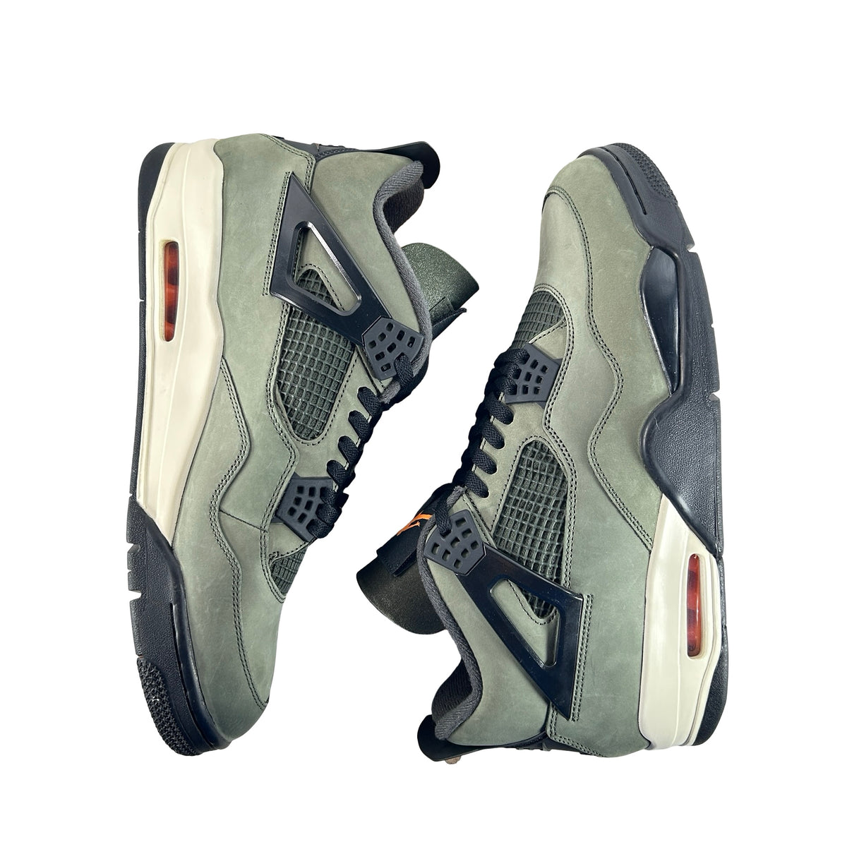 IB1519 200 Jordan 4 Retro OG SP Undefeated (2025) [USED] - 13 M (Used11)