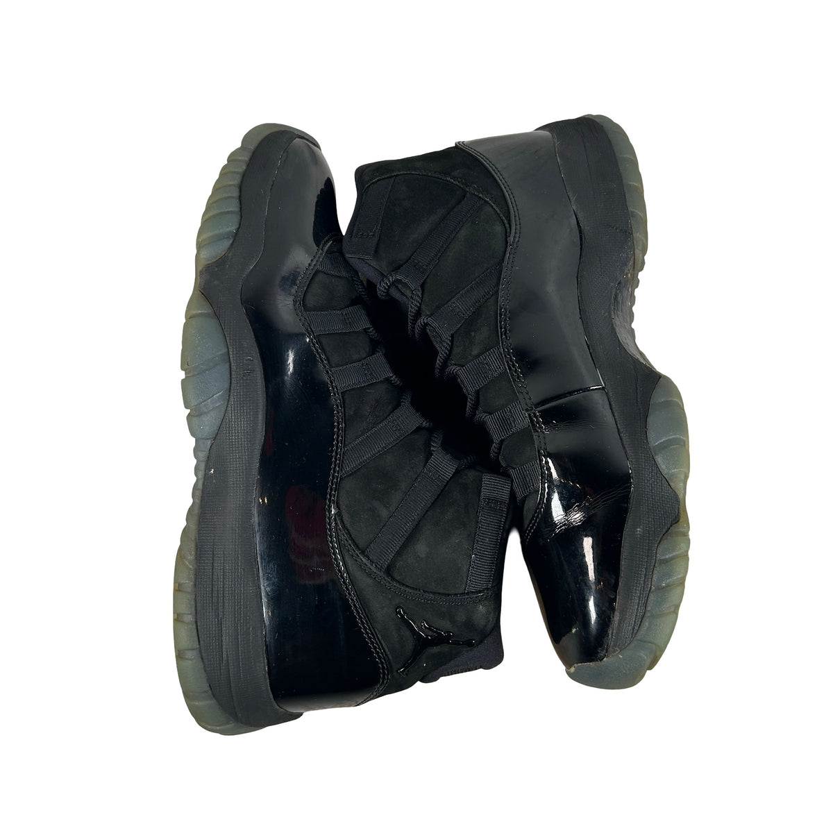 378037 005 Jordan 11 Retro Cap and Gown [USED] - 9.5 M (Used)